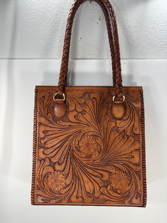 VILENCA HOLLAND Handbags - VILENCA HOLLAND-NWT$565.00  HAND TOOLING TOOK 6 WEEKS +HAND LACING+HAND STAINING